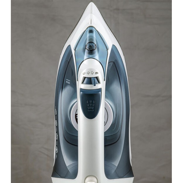 Fier de calcat Tesa, model TS-8829, 1800w