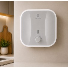 Boiler electric Electrolux 10L, Clasa B, 2000W,alimentare jos, termostat mecanic, clasa de rezistenta IPX4, protectie la supraincalzire, supapa de siguranta a presiunii, montare pe verticala, elemente de fixare incluse, alb-bej, model 10 Q O