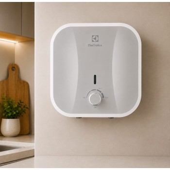 Resigilat: Boiler electric Electrolux 15L, Clasa B, 2500W,alimentare jos, termostat mecanic, clasa de rezistenta IPX4, protectie la supraincalzire, supapa de siguranta a presiunii, montare pe verticala, elemente de fixare incluse, alb-bej, model 15 Q O