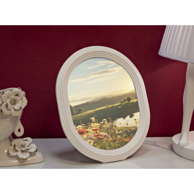 RAMA FOTO OVAL CM 25X2X30 (DIMENSIUNE FOTO INTERIOR CM 20X25) 