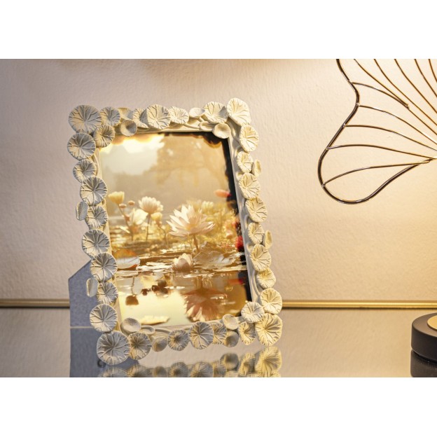 RAMA FOTO LOTUS CM 20,8X2X25,9 (DIMENSIUNE FOTO INTERIOR CM 15X20) 