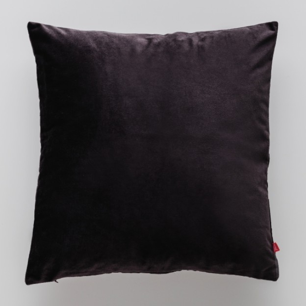 Fata de perna oringo 