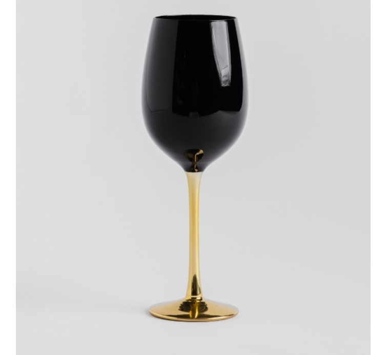 Îngrijirea paharelor de vin